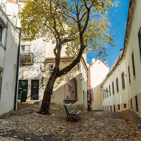 Little Duplex In Alfama * Lisbon