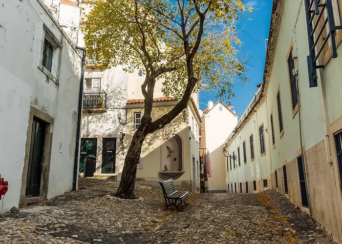 Little Duplex In Alfama * Lisboa